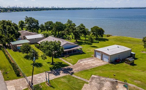House in Baytown, Texas, United States 1