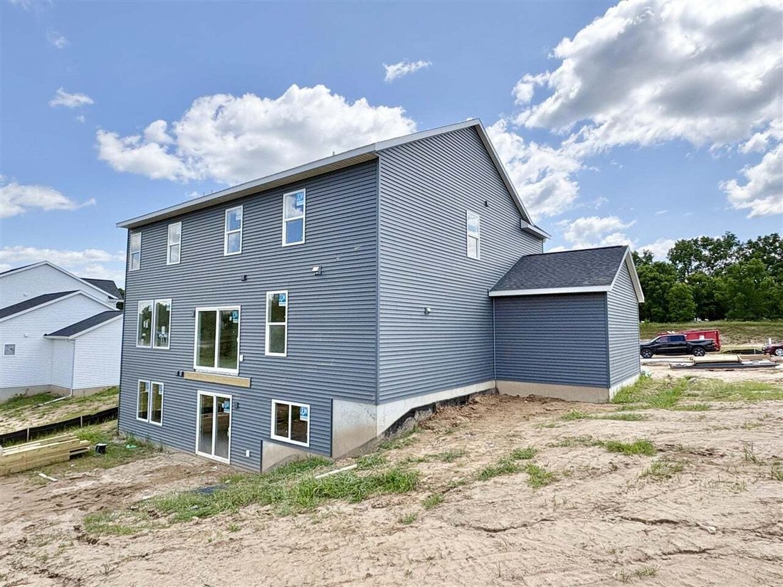 House in Alto, Michigan, United States 2 - 18477695