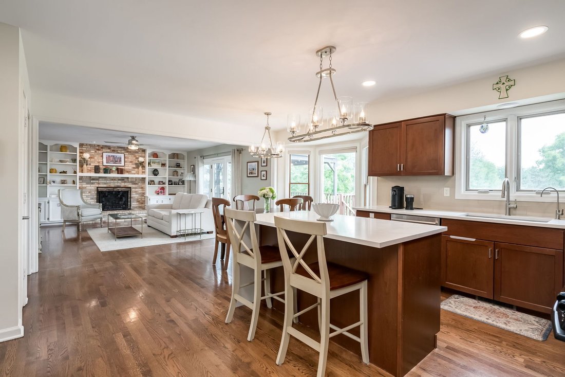 House in Campton Hills, Illinois, United States 5 - 18543082