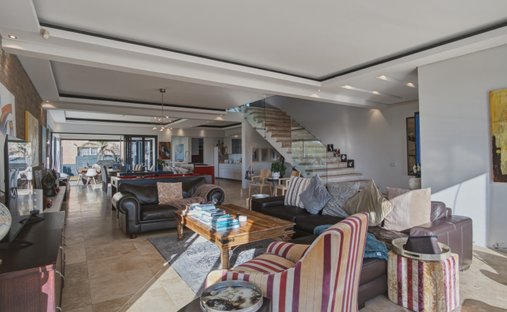 House in Cape Town, Western Cape, South Africa 1