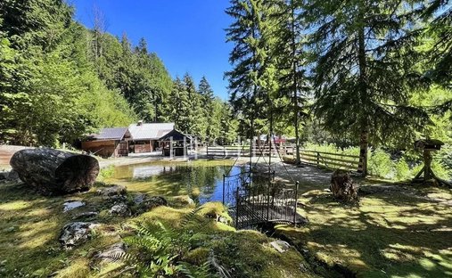 Casa a Sud, Thones, Francia 1