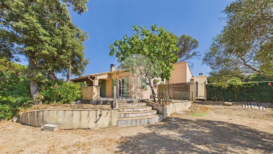 House in Le Plan-de-la-Tour, Provence-Alpes-Côte d'Azur, France 2 - 18541093