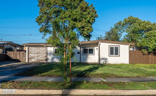 House in Pomona, California, United States 1