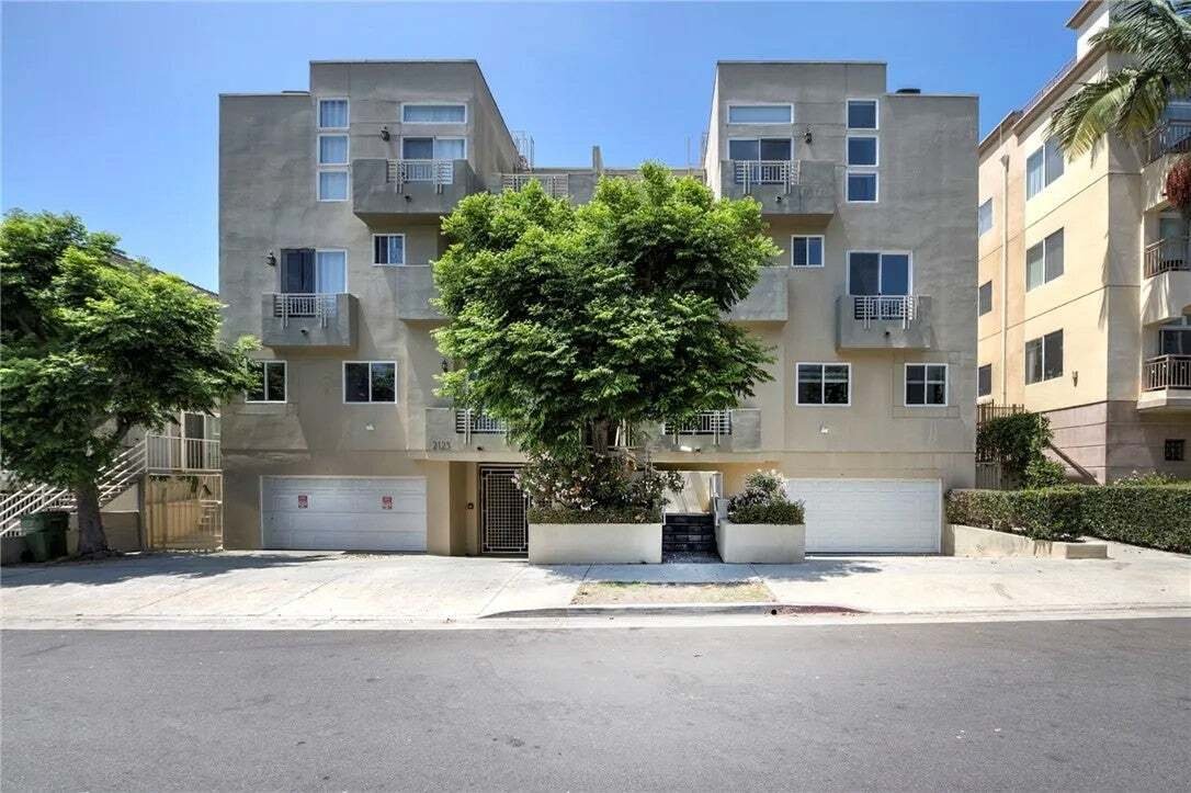 Condo in Los Angeles, California, United States 1 - 18543290