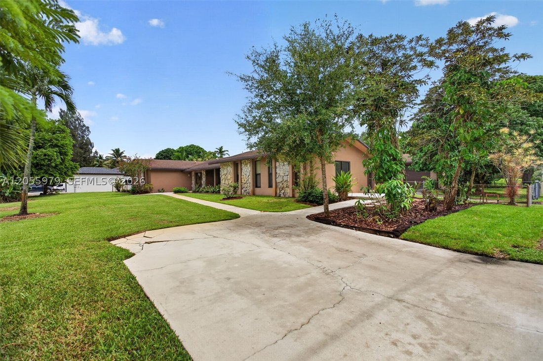 House in Davie, Florida, United States 4 - 18543625