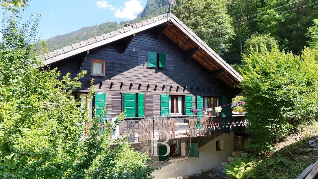Chalet in Morzine, Auvergne-Rhône-Alpes, France 1 - 17729590