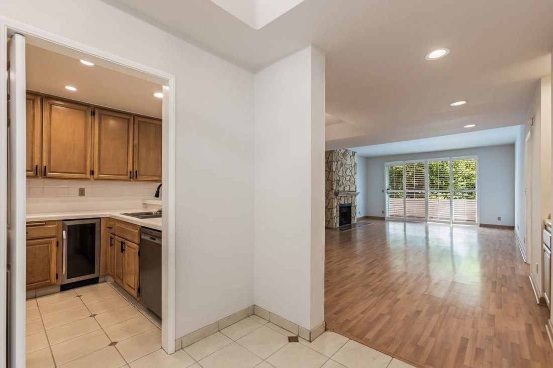 House in Los Angeles, California, United States 4 - 18541616