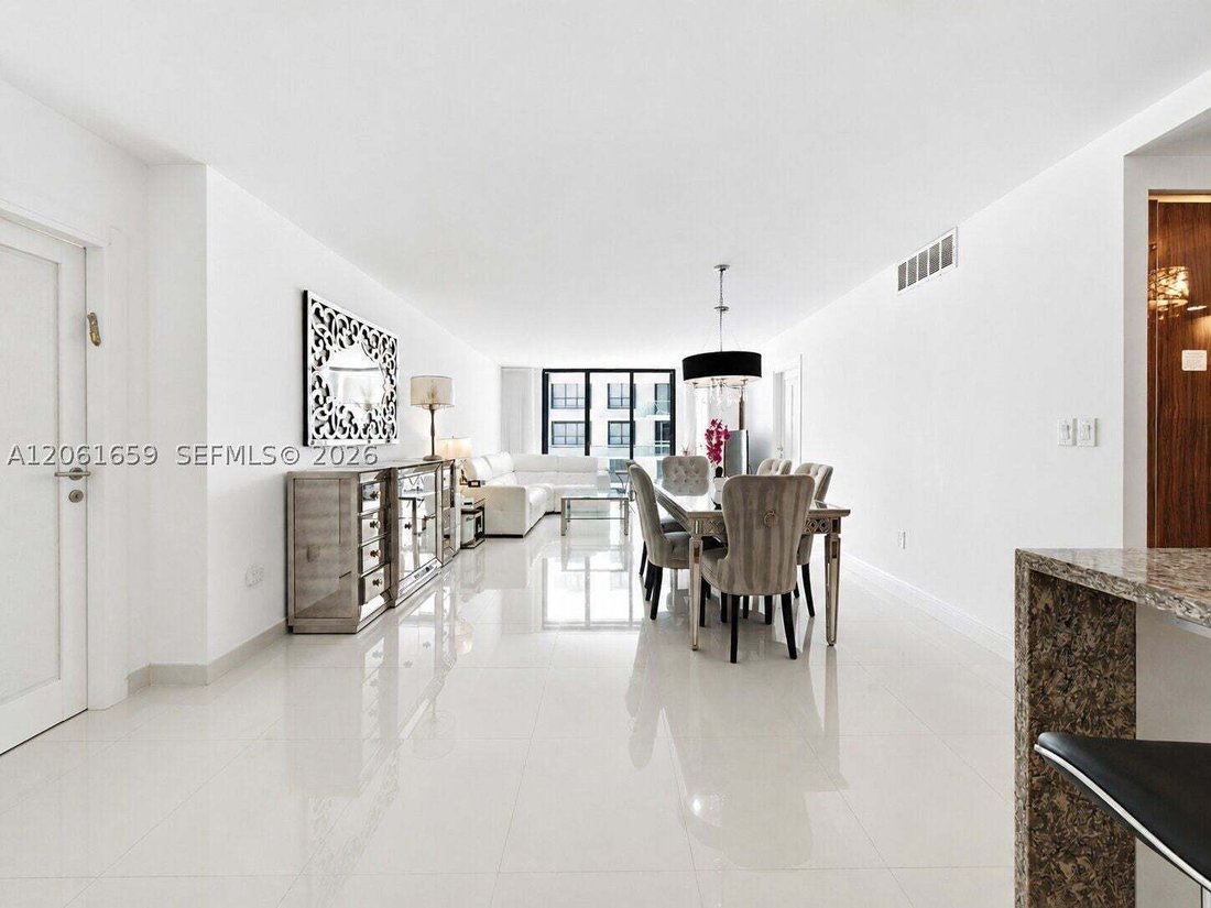 Condo in Bal Harbour, Florida, United States 1 - 18540047