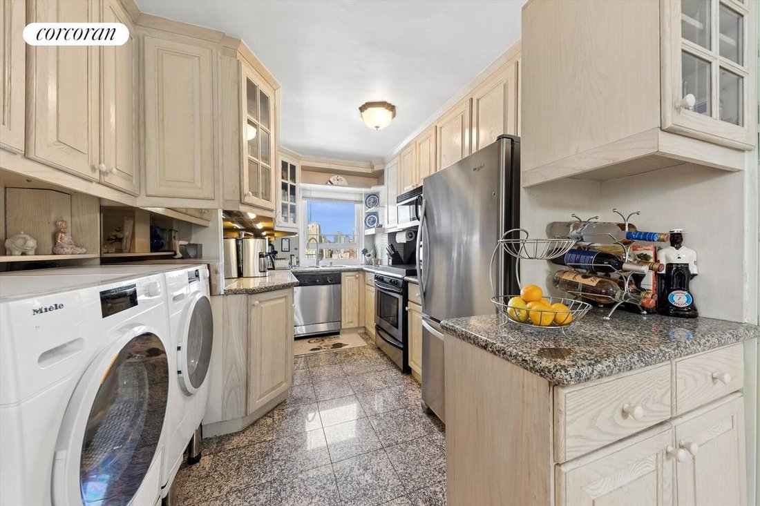 Co Op in New York, New York, United States 1 - 18117915