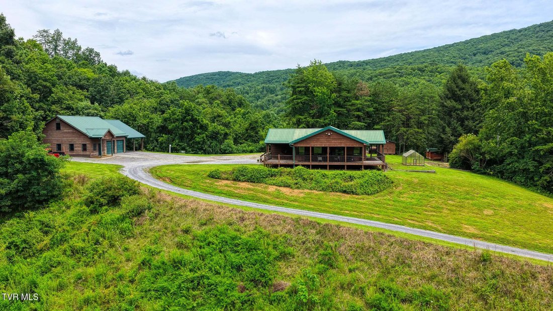 House in Rogersville, Tennessee, United States 1 - 18511046