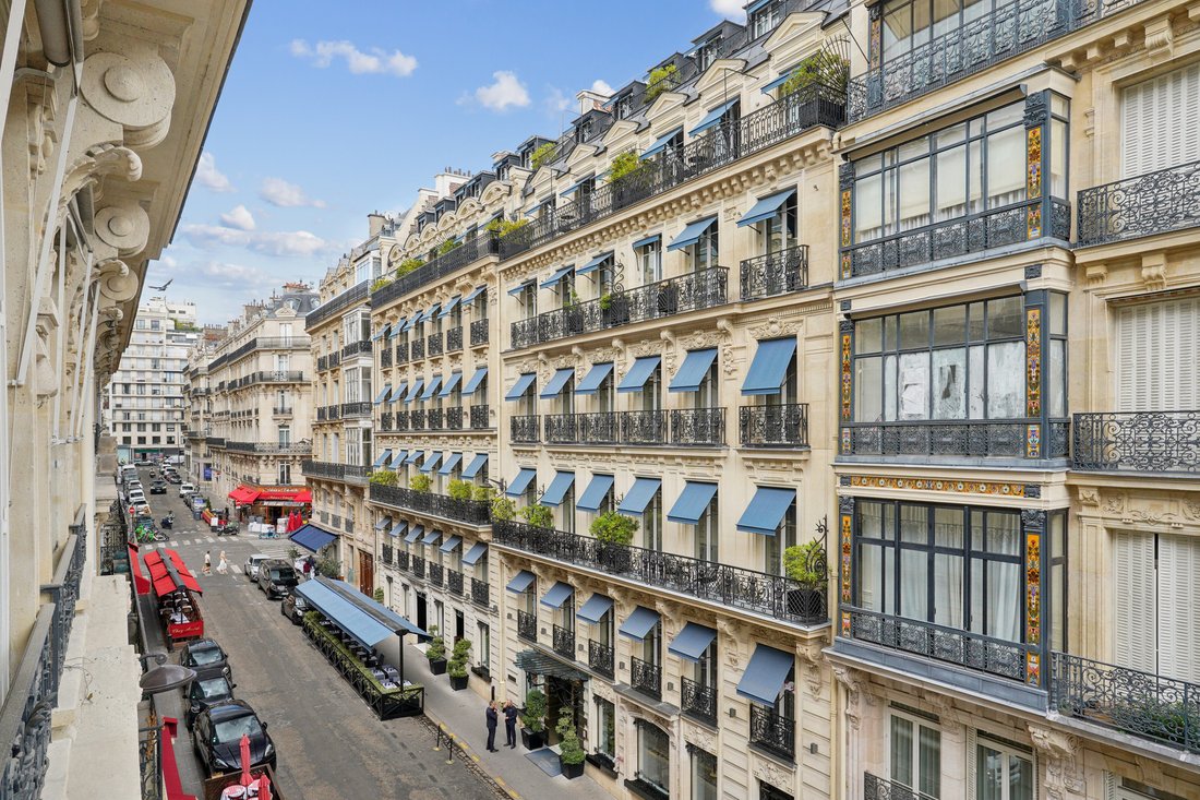Apartment in Triangle d'Or, Paris 8e Arrondissement, Paris 3 - 18541208