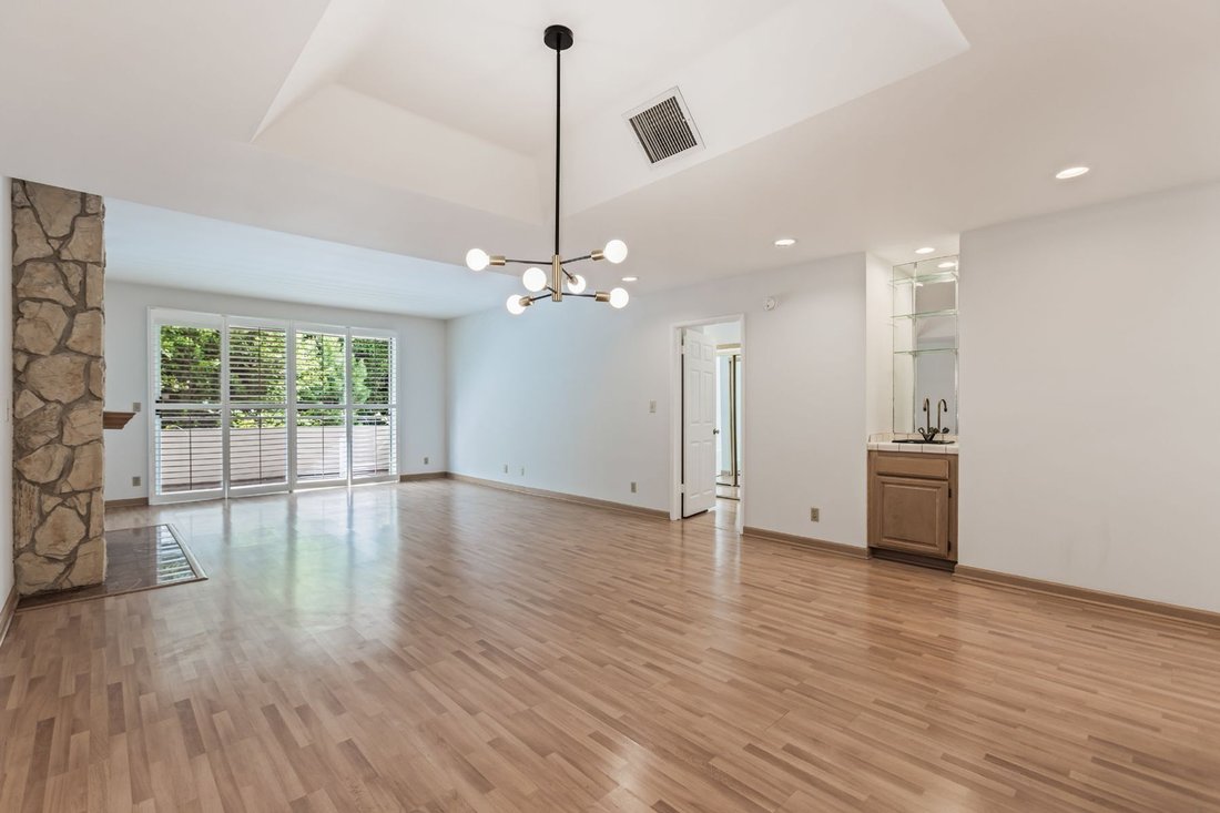 House in Los Angeles, California, United States 2 - 18541616