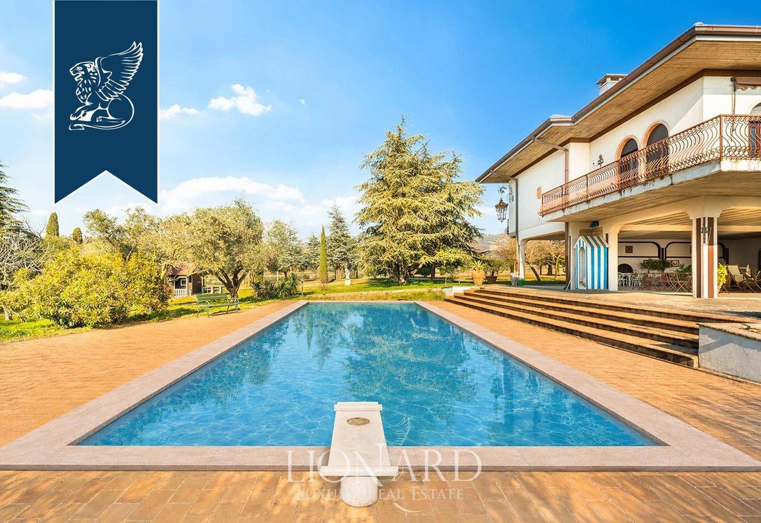 Villa in Center, Verona, Veneto 5 - 17911059