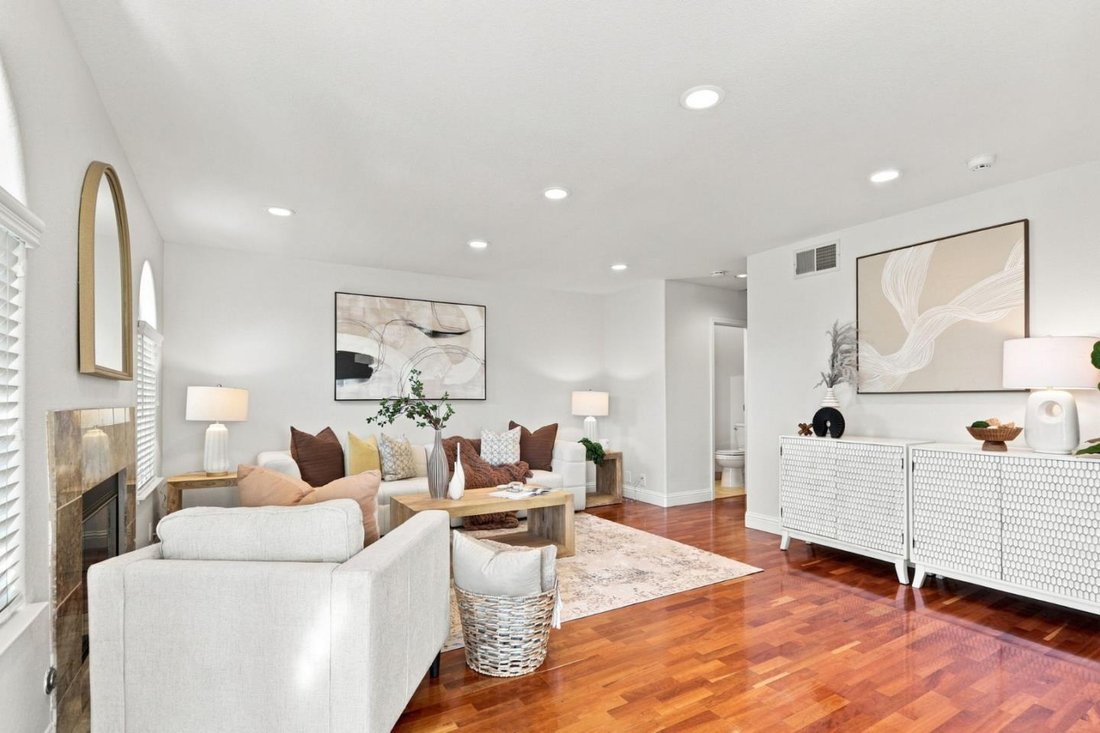 Townhouse in Santa Clara, California, United States 4 - 18542809