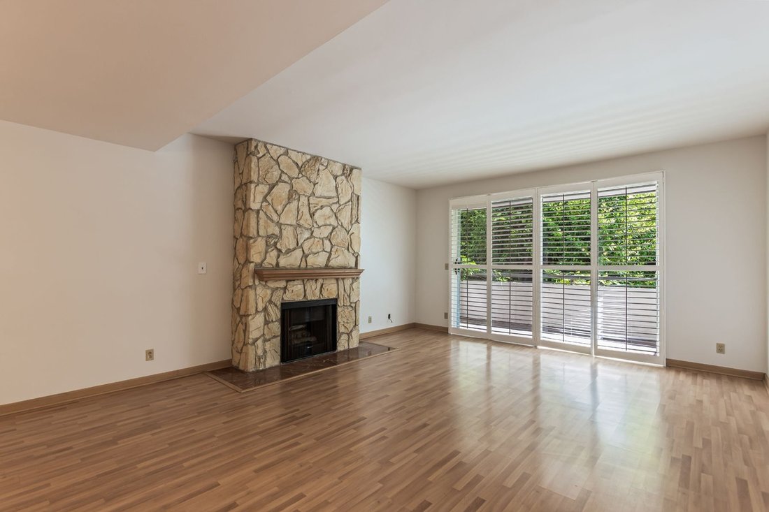 House in Los Angeles, California, United States 3 - 18541616