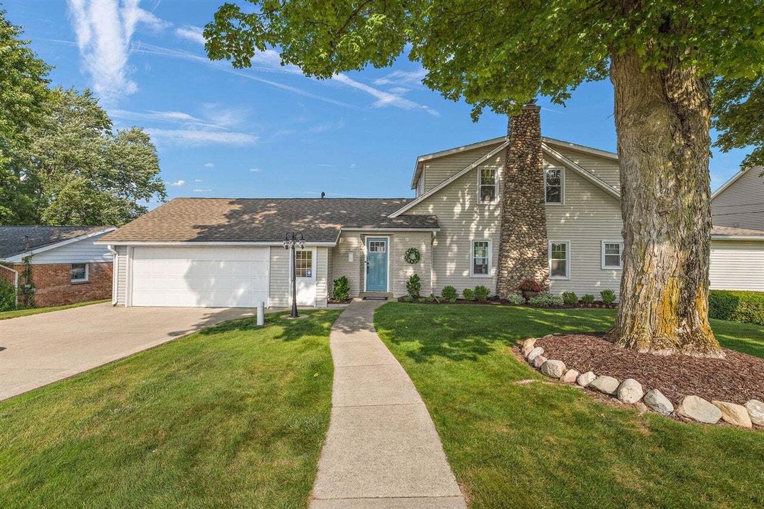 House in Caledonia, Michigan, United States 1 - 18542478