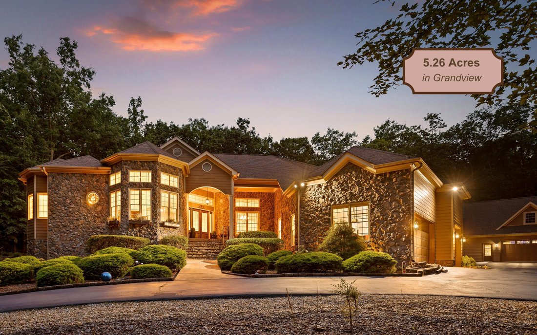 House in Signal Mountain, Tennessee, United States 1 - 17736325