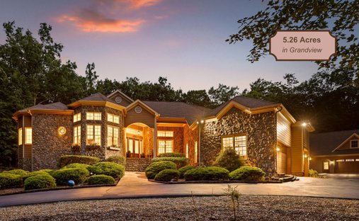 House in Signal Mountain, Tennessee, United States 1