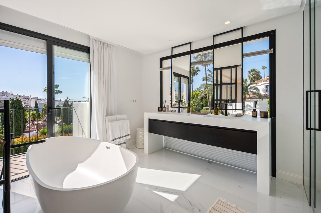 Villa a Nueva Andalucía, Marbella, Spagna 3 - 18540105