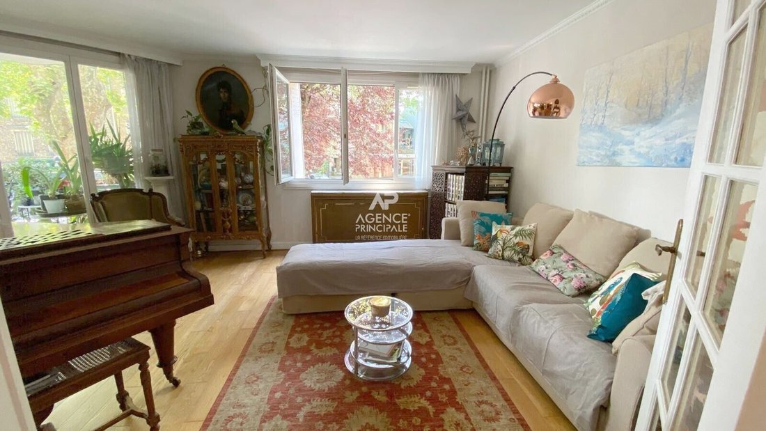 Apartment in Les Arcades, Viroflay, France 1 - 18542555