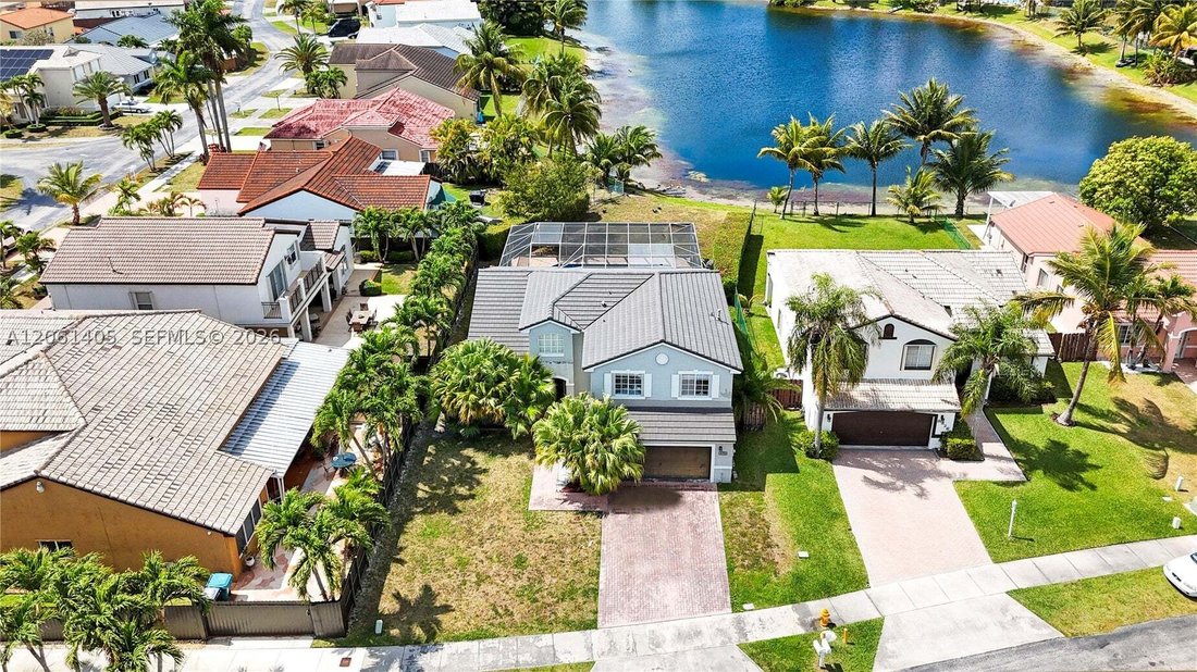 House in Miami, Florida, United States 4 - 18542880