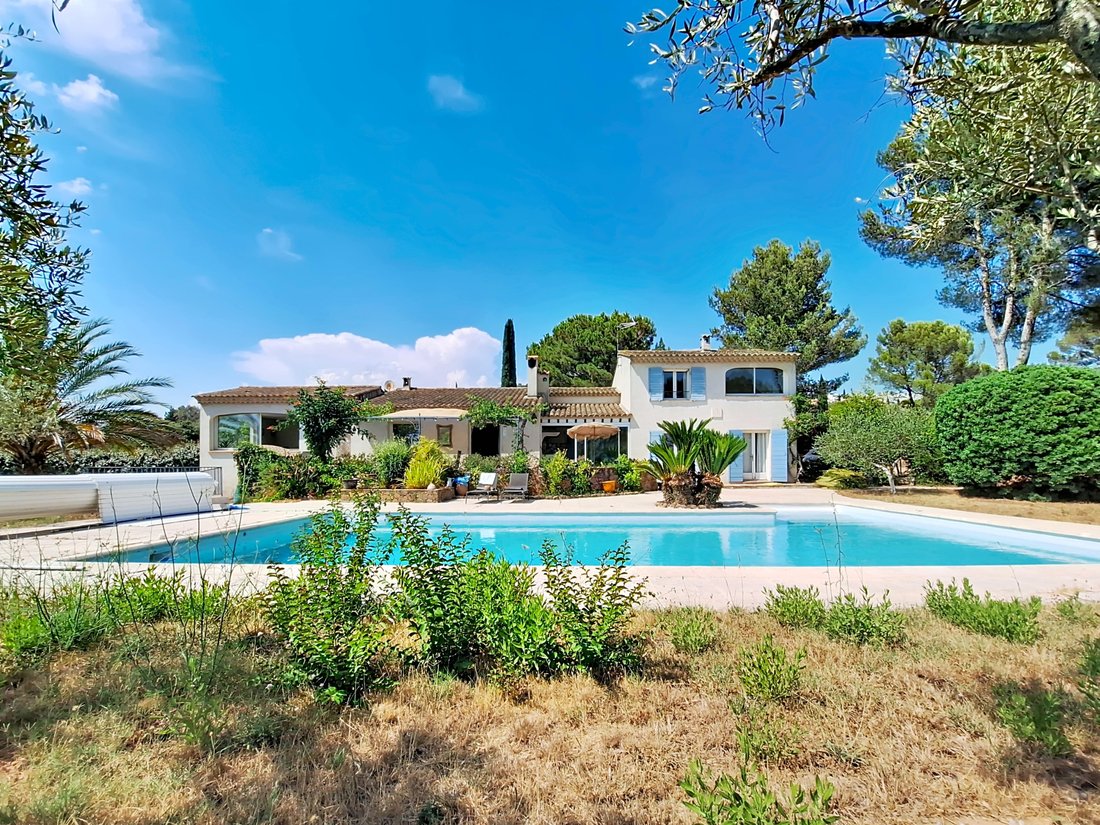 Villa in Ecarts, Roquebrune-sur-Argens, France 2 - 18539968