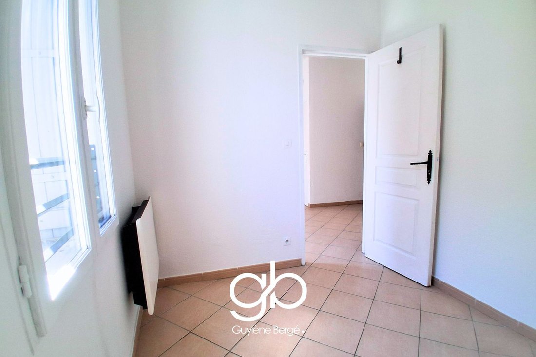 Apartment in Ancien Hôpital, Beziers, France 5 - 18540259