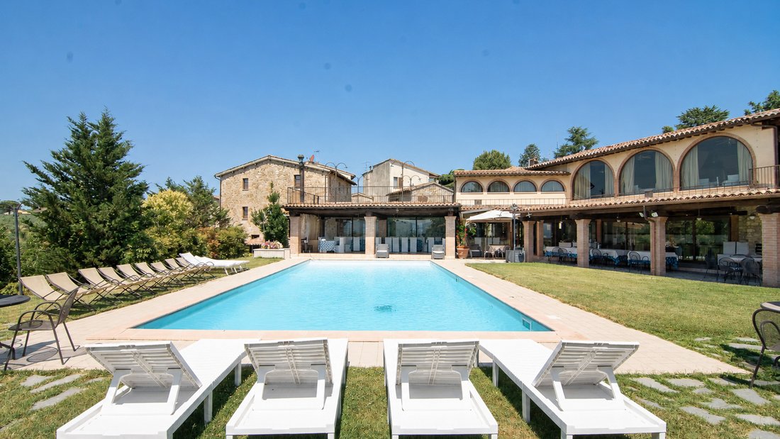 Gualdo Cattaneo, Umbria, Italy 3 - 18545038