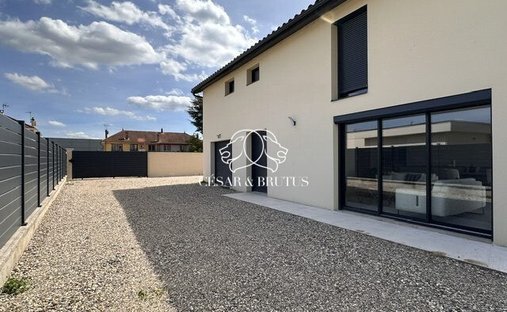 Villa in Decines-Charpieu, Auvergne-Rhône-Alpes, France 1