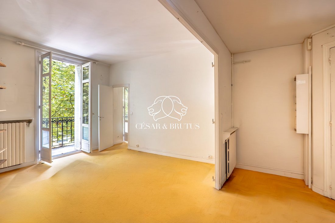 Apartment in Perouses, Paris, Ile-de-France 5 - 18342021