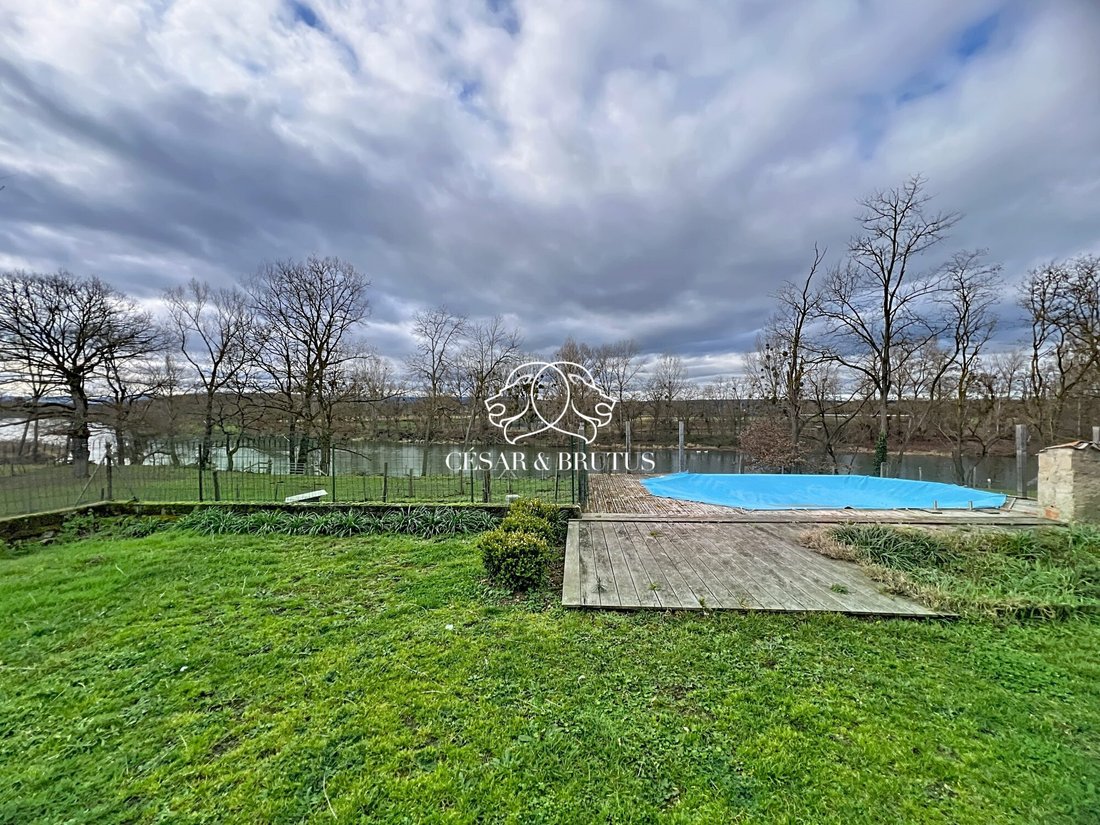 House in Pouilly-sous-Charlieu, Auvergne-Rhône-Alpes, France 2 - 17052759