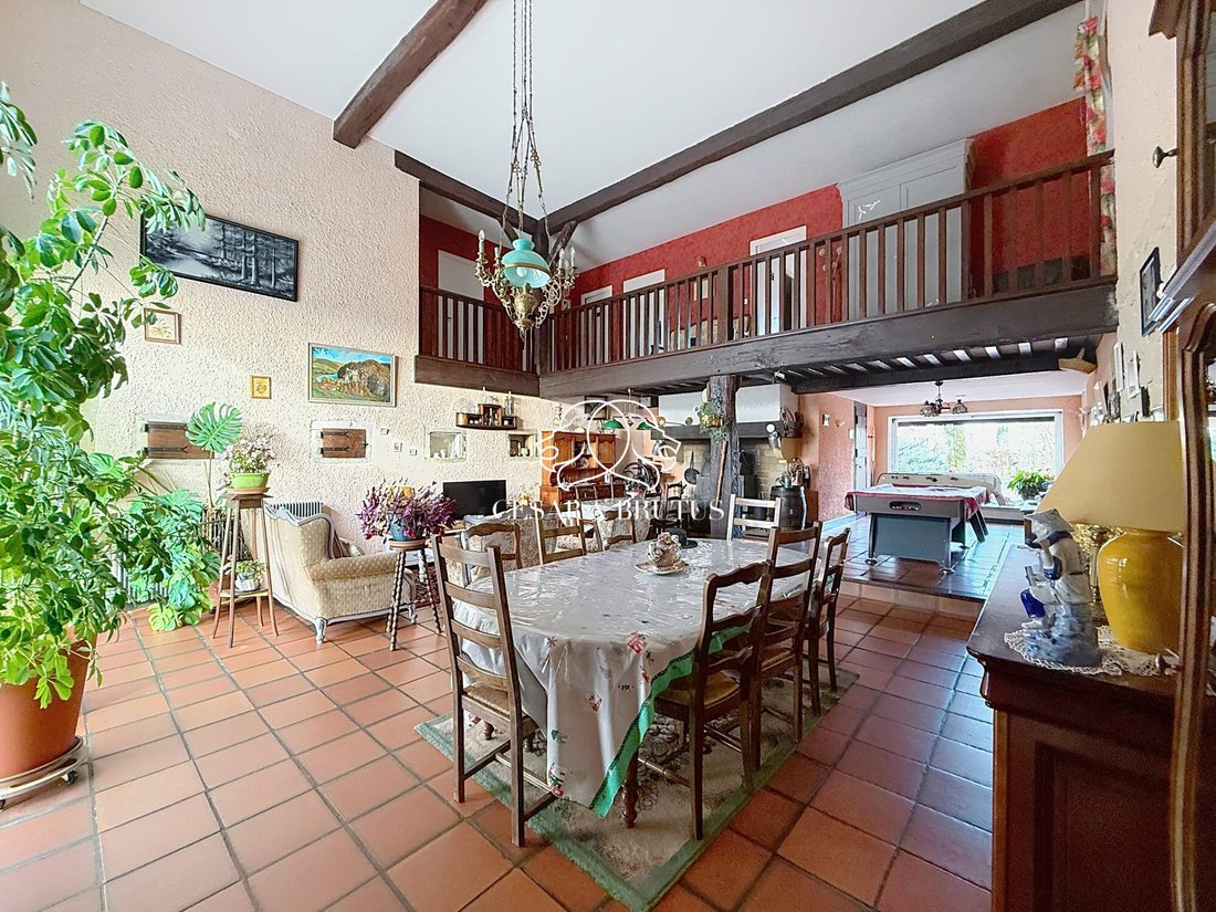 House in Pouilly-sous-Charlieu, Auvergne-Rhône-Alpes, France 5 - 17065416