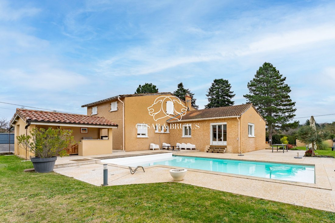 House in Charly, Auvergne-Rhône-Alpes, France 1 - 18544891