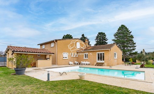 House in Charly, Auvergne-Rhône-Alpes, France 1