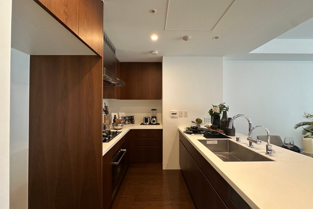 Condo in Minato City, Tokyo, Japan 4 - 18544772