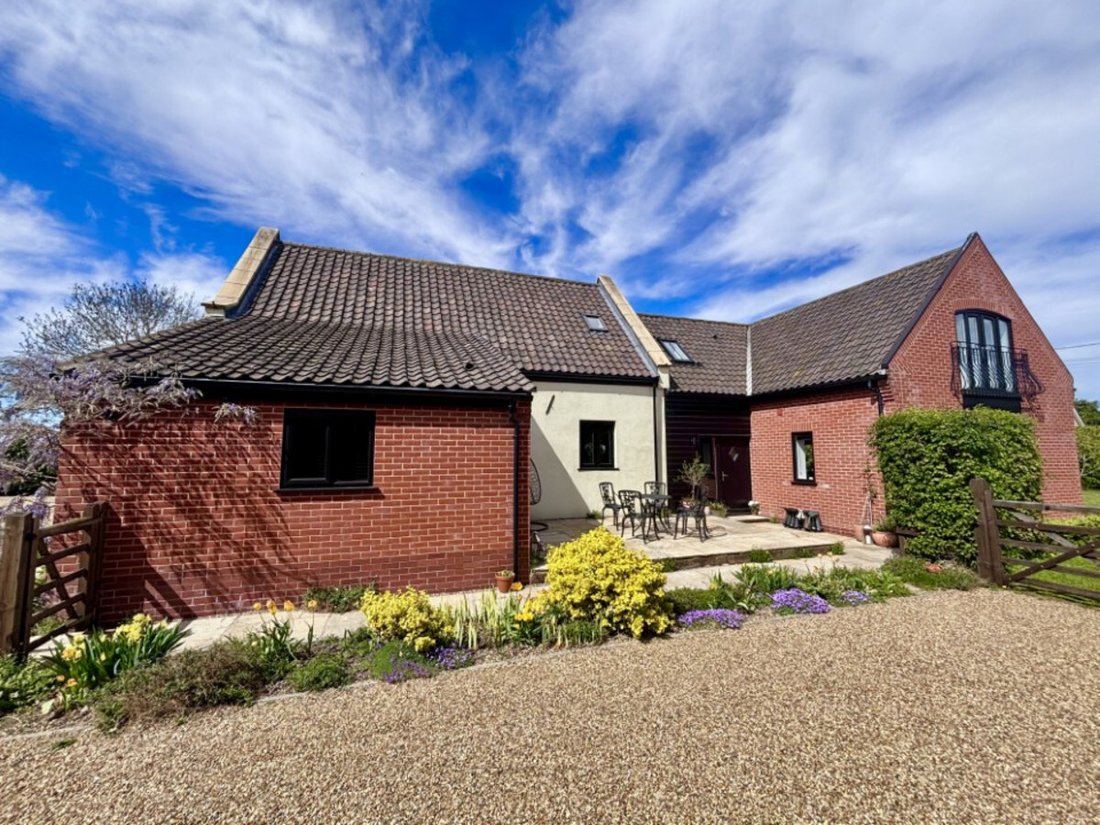 Horsford, England 3 - 18545728