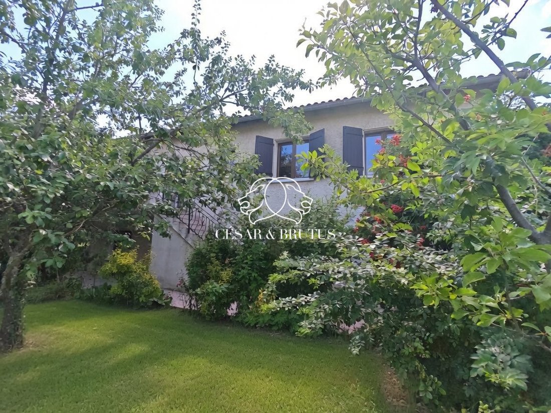 House in Centre-Bourg, Saint-Genis-Laval, France 5 - 18341981