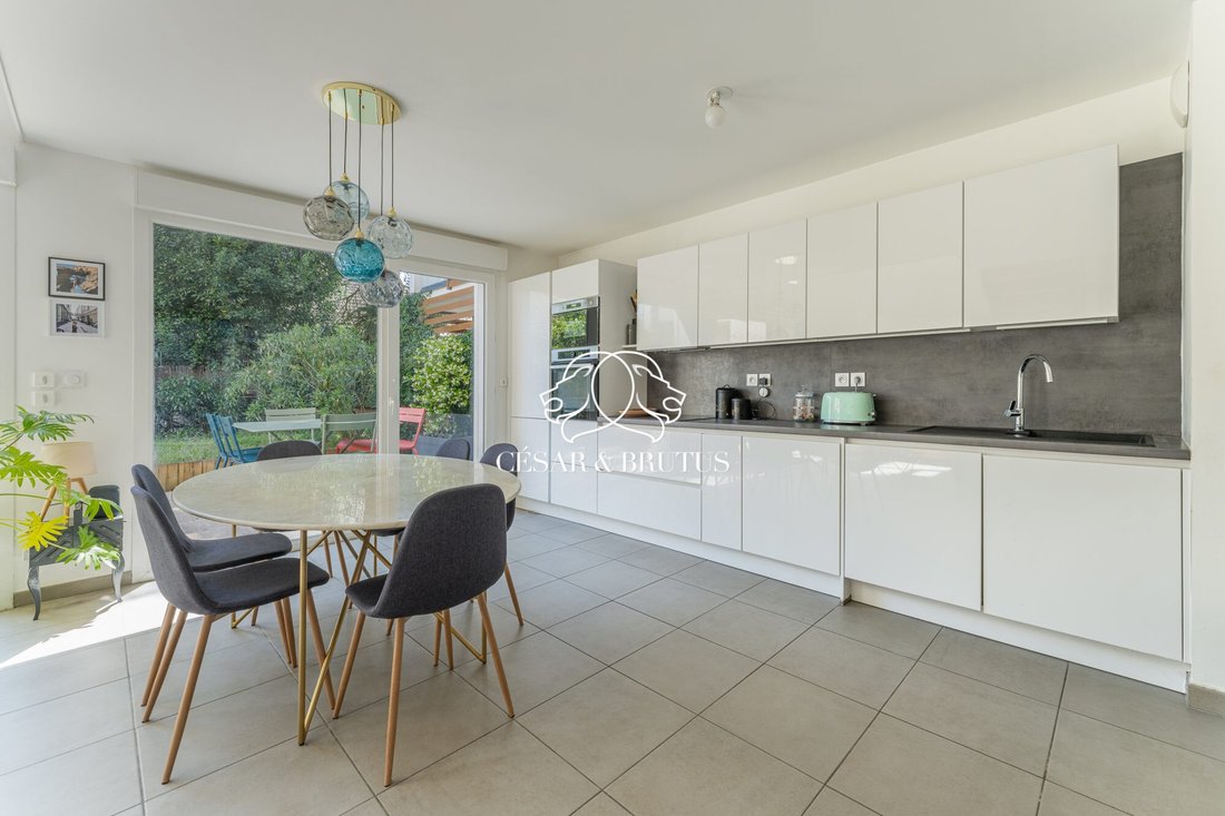 Apartamento en Écully, Auvernia-Ródano-Alpes, Francia 5 - 18049513