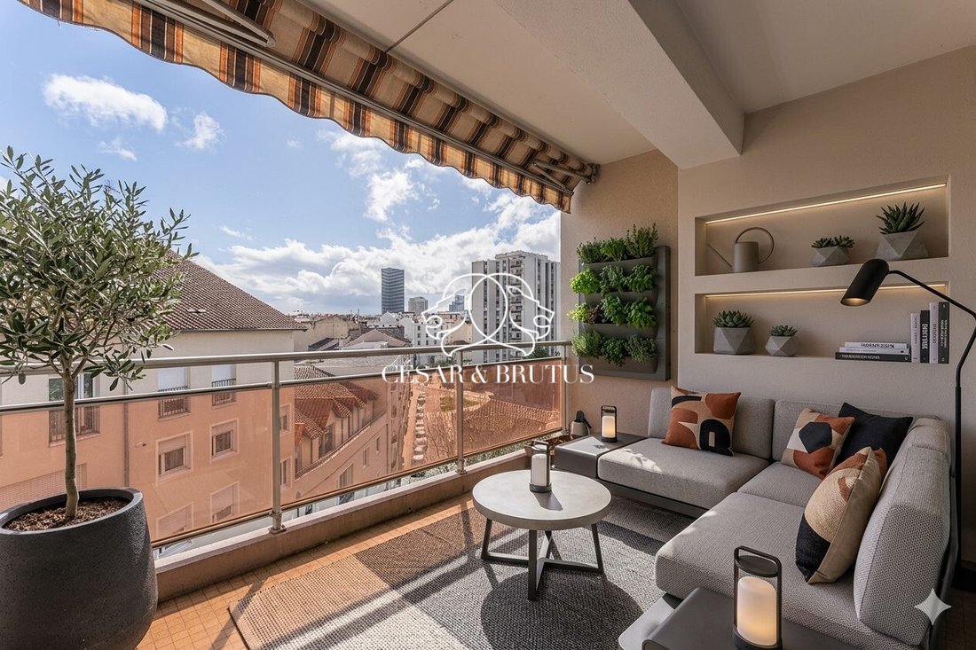 Apartment in Tête d'Or-Foch-Vitton, Lyon 6e Arrondissement, Lyon 2 - 17536136
