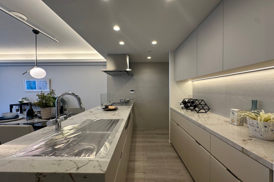 Condo in Minato City, Tokyo, Japan 4 - 18544778