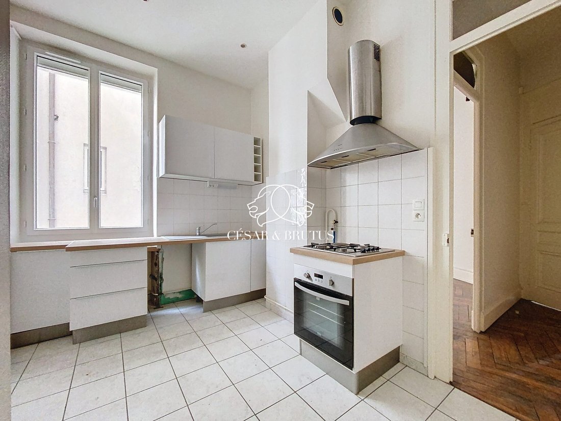 Apartment in Tête d'Or-Foch-Vitton, Lyon 6e Arrondissement, Lyon 5 - 18012198