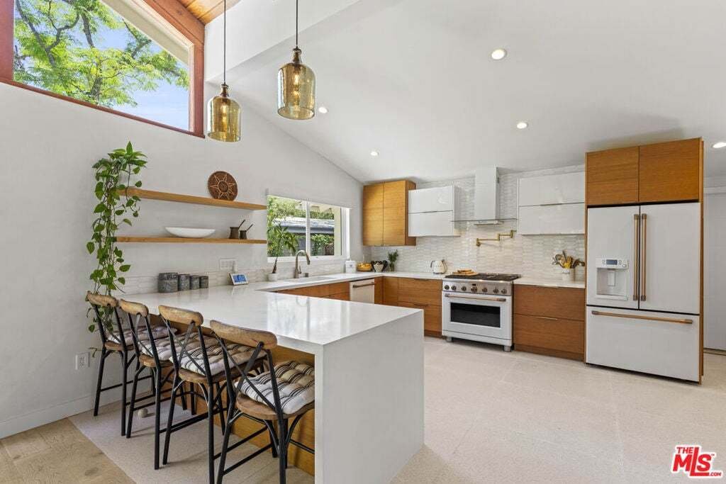 House in Los Angeles, California, United States 5 - 18545152
