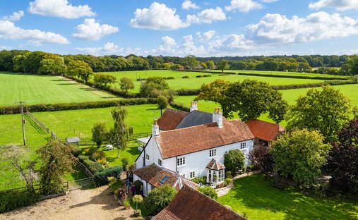 House in Thorney Hill, Sopley, England 1