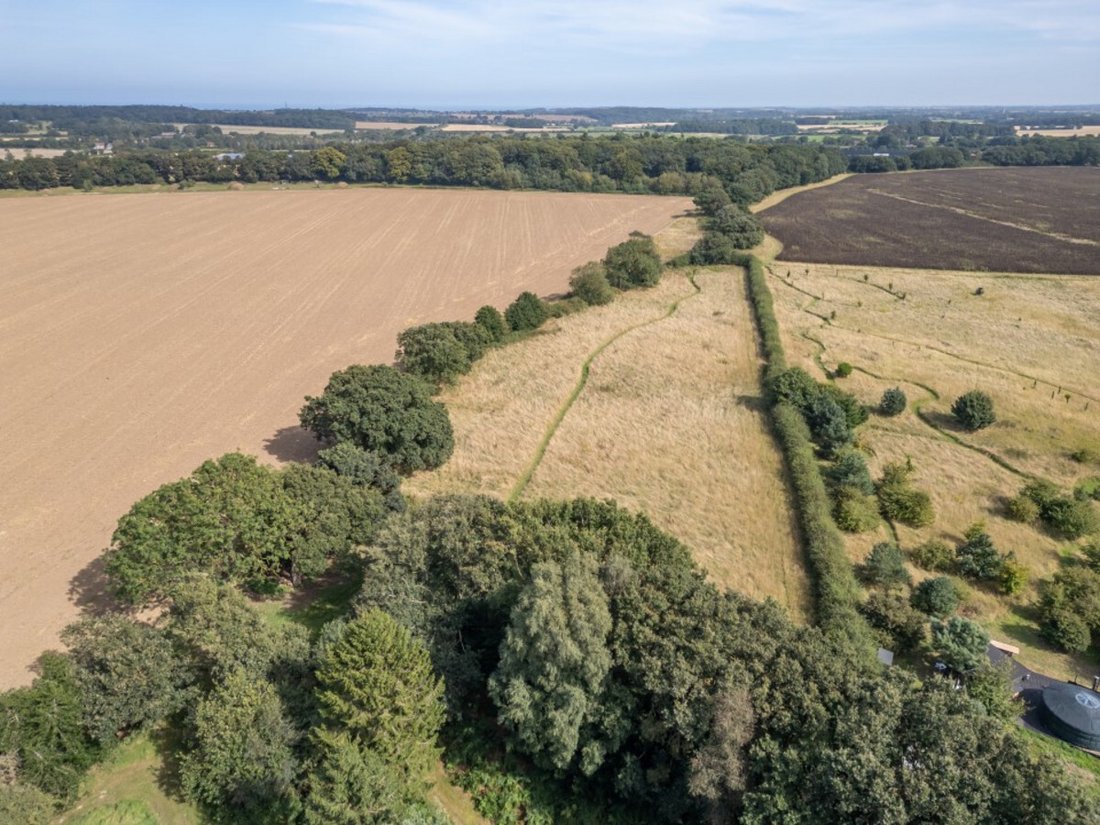 Roughton, England 4 - 18545616