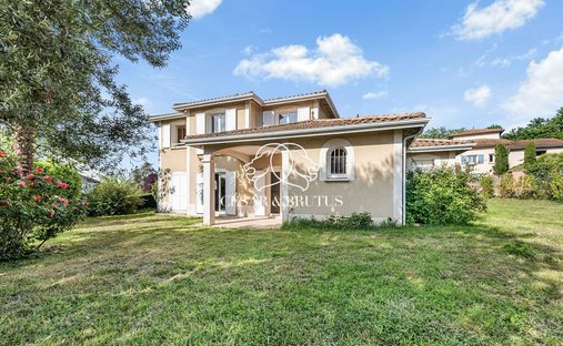 House in Écully, Auvergne-Rhône-Alpes, France 1