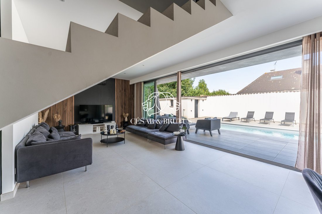 Villa in Meyzieu, Auvergne-Rhône-Alpes, France 3 - 18480928