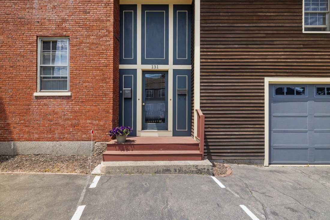 House in Danvers, Massachusetts, United States 5 - 18544994
