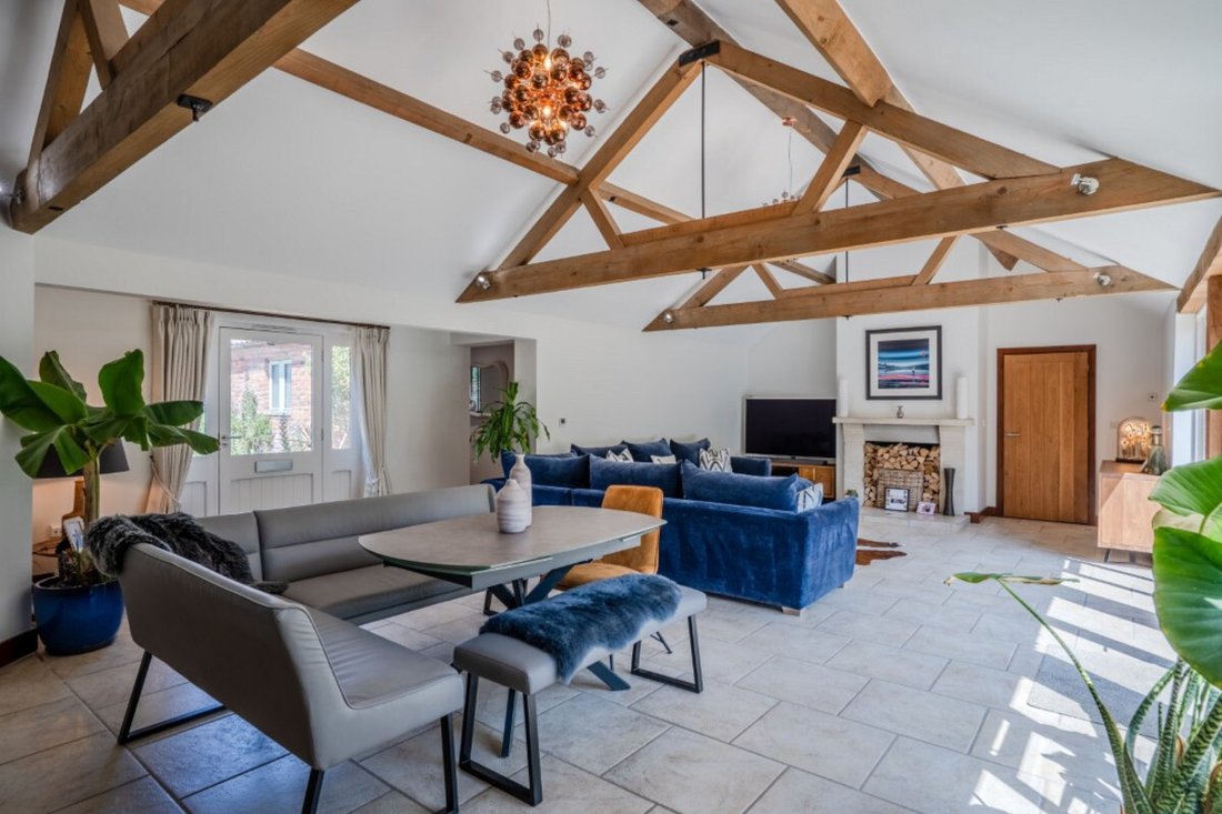 Bungalow in Oulton, England 5 - 18545827