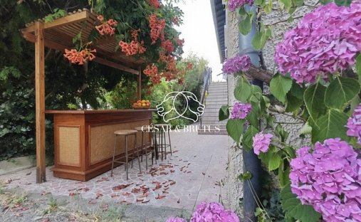 House in Centre-Bourg, Saint-Genis-Laval, France 1