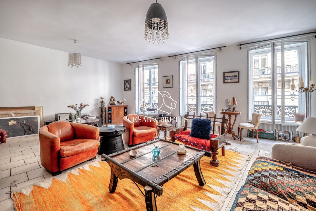 Apartment in Elysées-Madeleine, Paris 8e Arrondissement, Paris 2 - 17815799